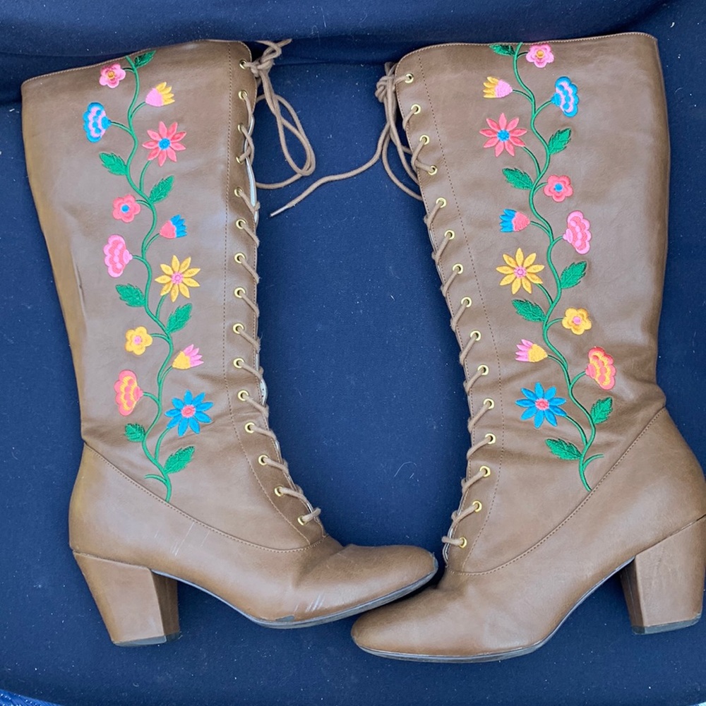 BAIT Embroidered Knee-High Lace-Up Boots🌸 - Gently Worn